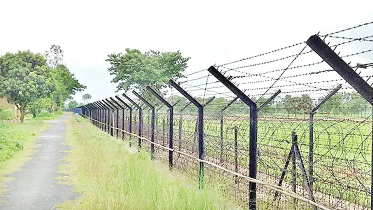 সীমান্তে অনুপ্রবেশের চেষ্টা, ২ রাউন্ড গুলি ছুড়ল বিজিবি