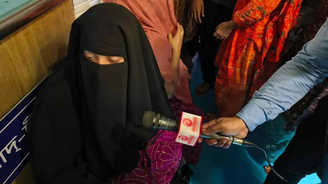 মাতৃত্বের স্বাদ নেওয়ার আগেই কোলে সন্তানের মরদেহ