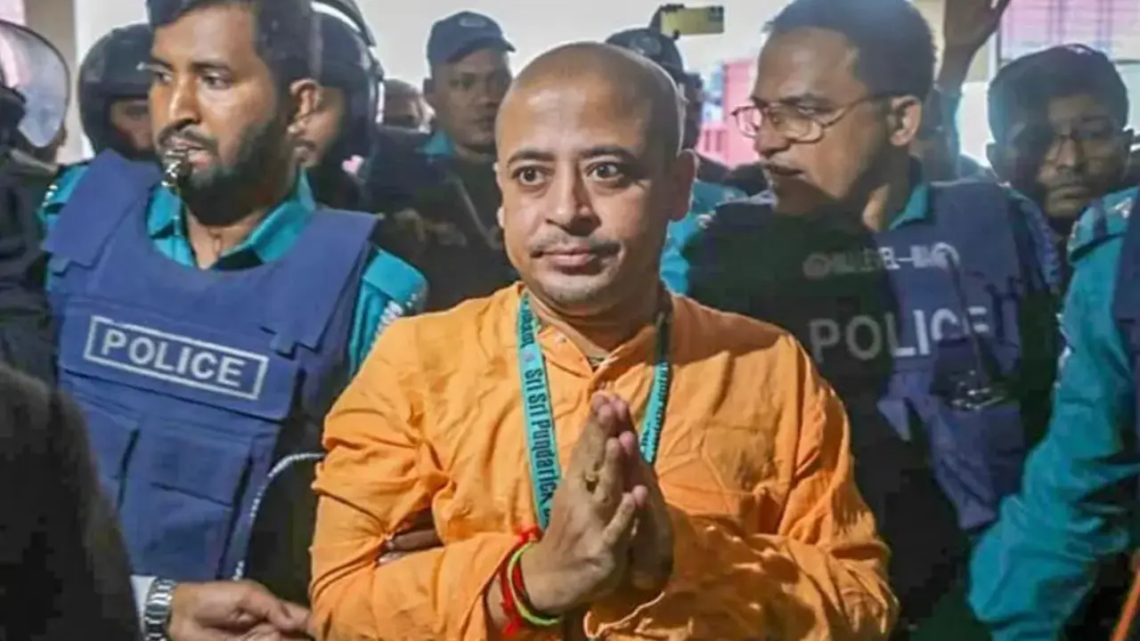 চিন্ময়ের জামিন ঘিরে সহিংসতার মামলা তদন্ত করবে পিবিআই
