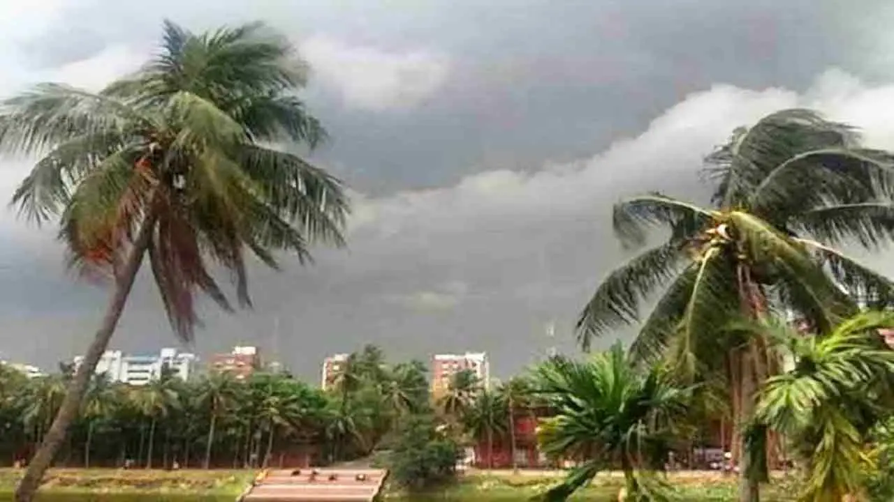 বৃষ্টি হবে, তাপমাত্রাও বাড়বে