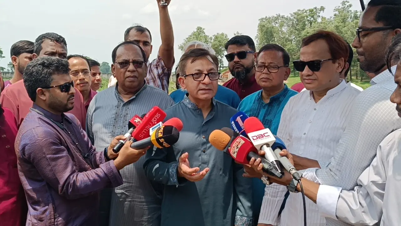 ‘বাণিজ্যচুক্তিতে দেশের স্বার্থবিরোধী ধারা থাকলে সংশোধনের সুযোগ আছে’