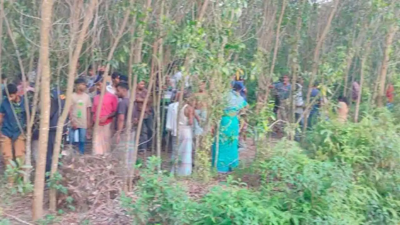 চট্টগ্রামে মাথাবিহীন অজ্ঞাত ব্যক্তির মরদেহ উদ্ধার