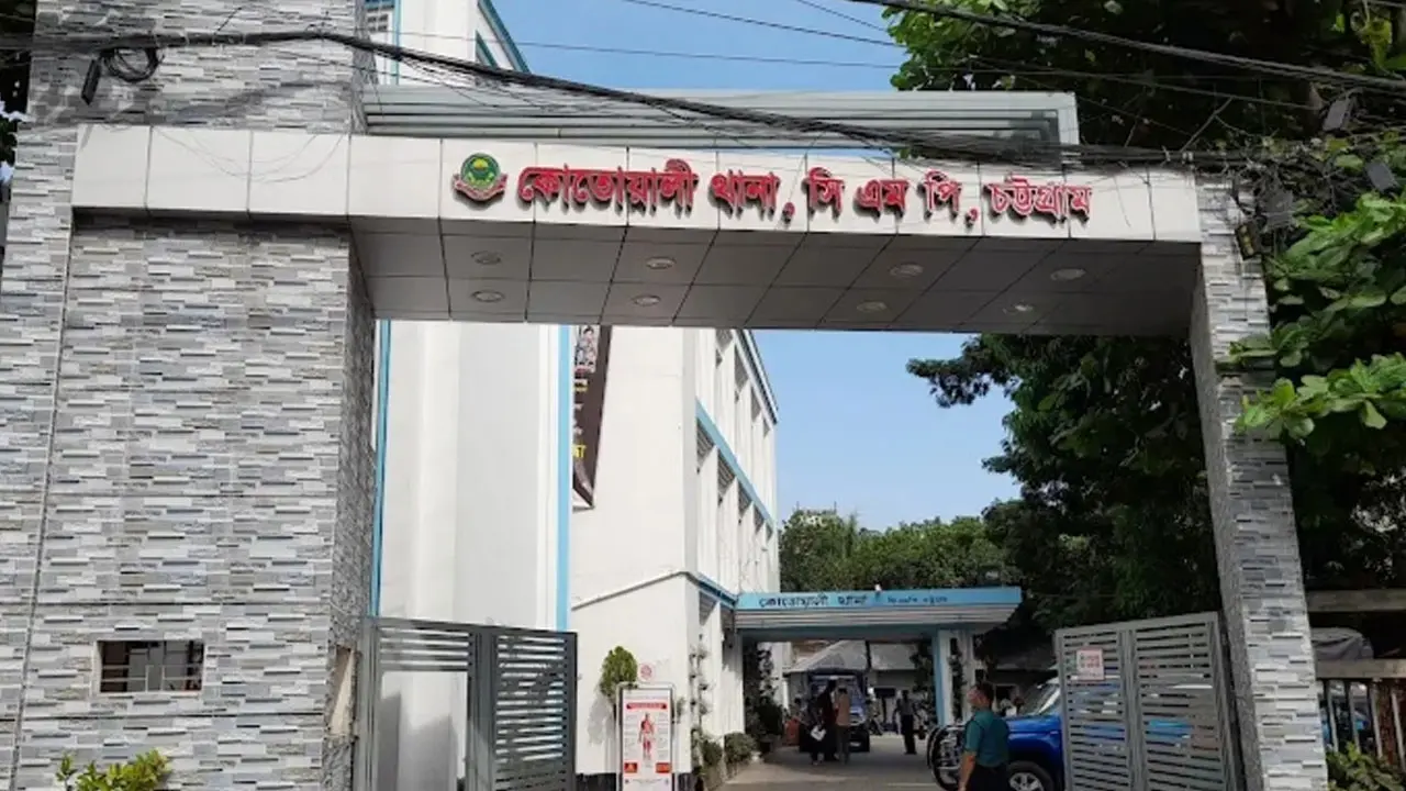 চট্টগ্রামে স্কুলছাত্রীর ঝুলন্ত মরদেহ উদ্ধার