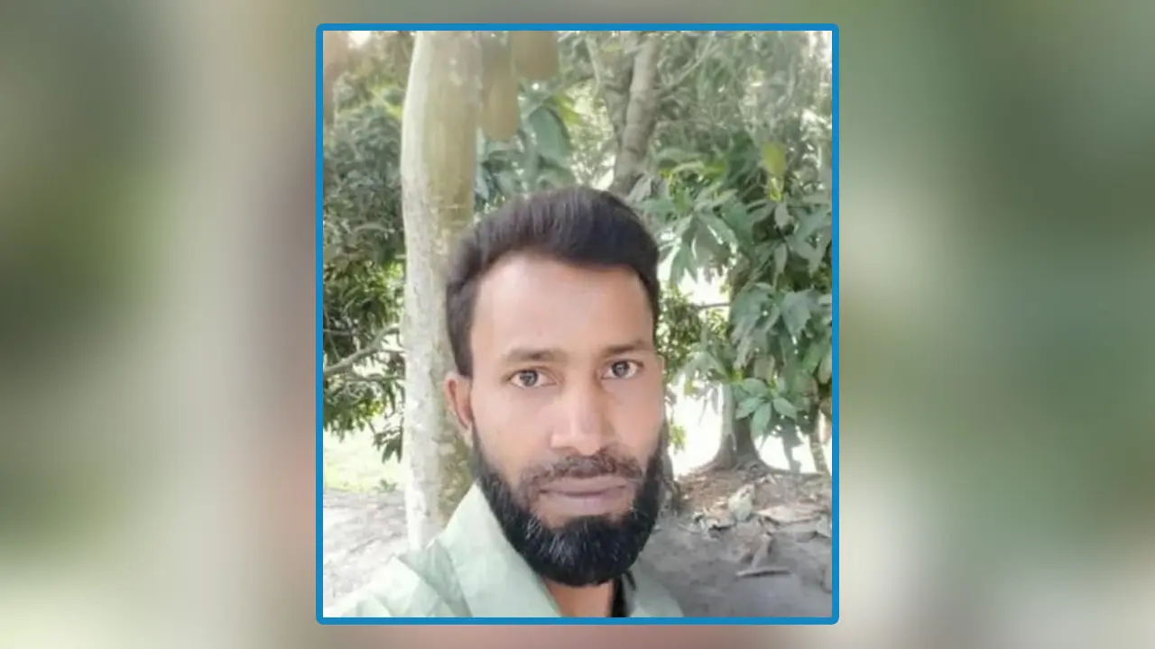রাতে নিখোঁজ, বিকেলে পুকুরে মিলল ব্যবসায়ীর মরদেহ