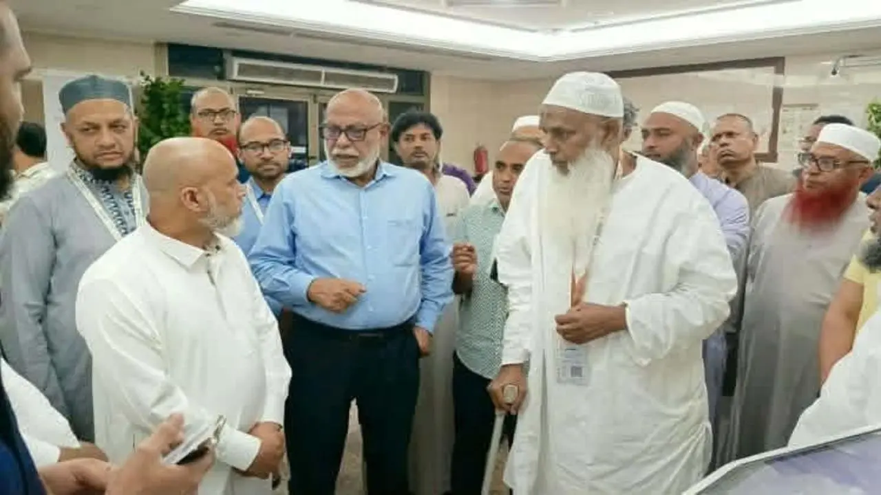 হজের দায়িত্বে অবহেলা করলে কাউকে ছাড় দেওয়া হবে না : ধর্মমন্ত্রী