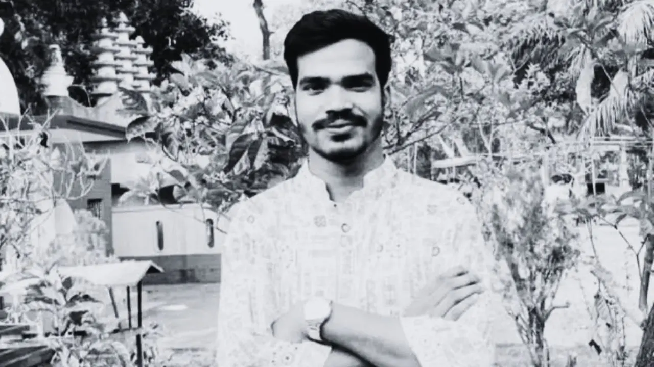 রাঙ্গুনিয়ায় বাড়ির ছাদে বিদ্যুৎস্পৃষ্টে শিক্ষকের মৃত্যু