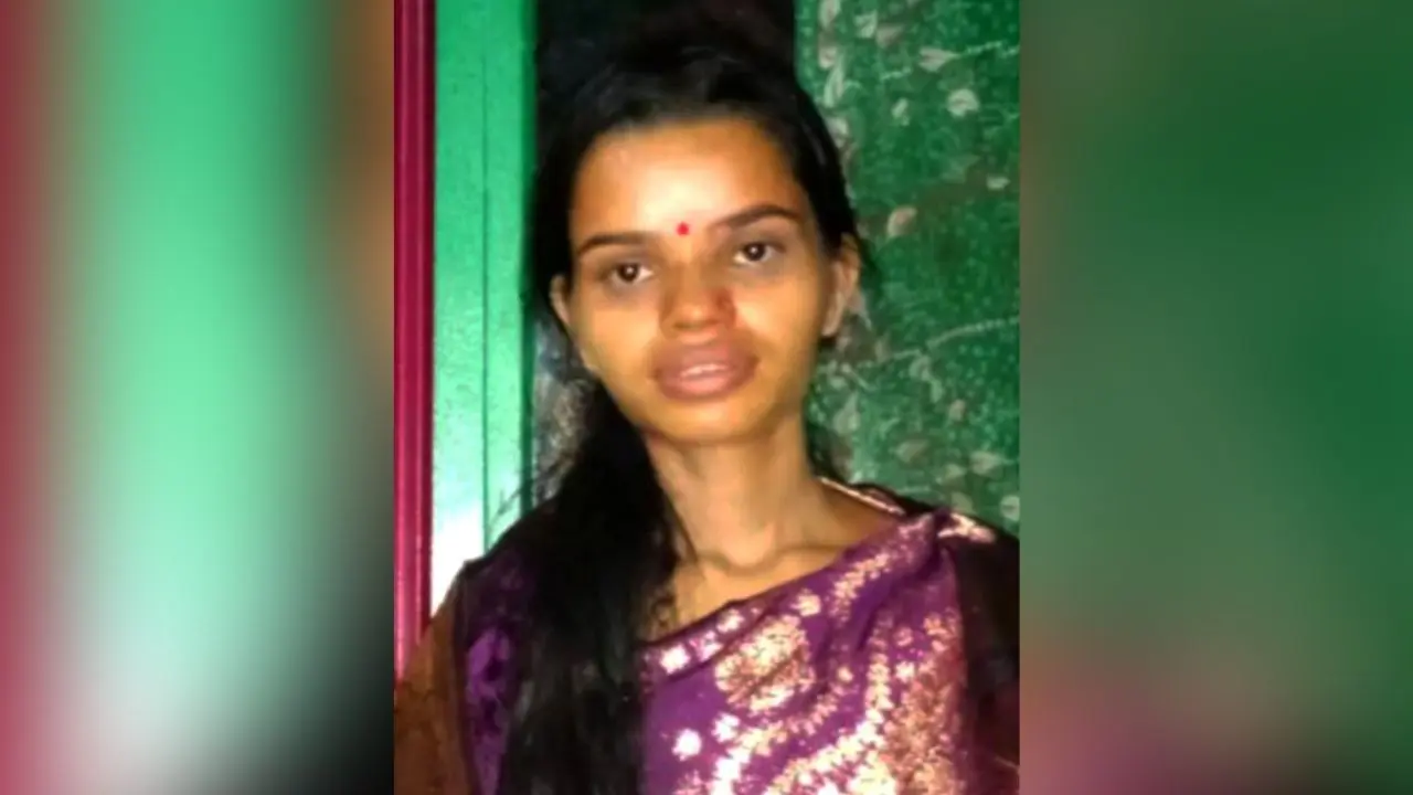 কালবৈশাখীর তাণ্ডবে কর্ণফুলীতে নৌকাডুবি, নিখোঁজ নববধূ