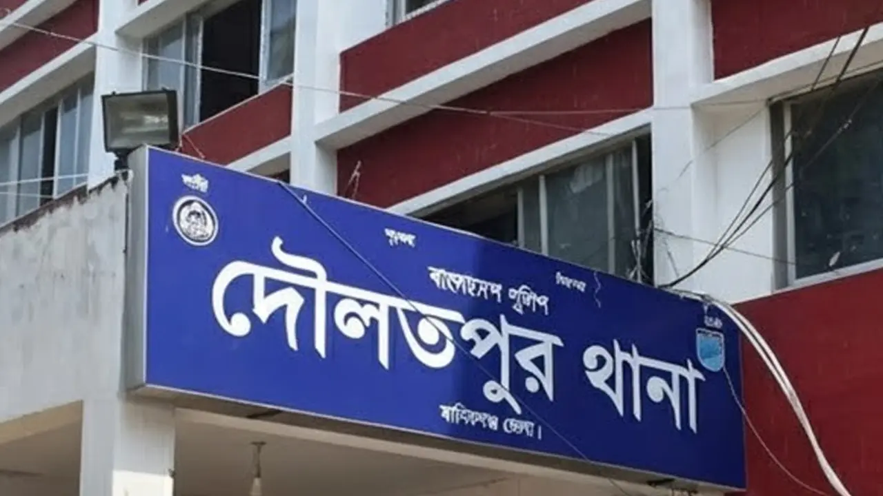 দেশীয় অস্ত্রে ভাবি ও ভাতিজাকে হত্যা দেবরের, ছাড়েননি আপন ভাইকেও