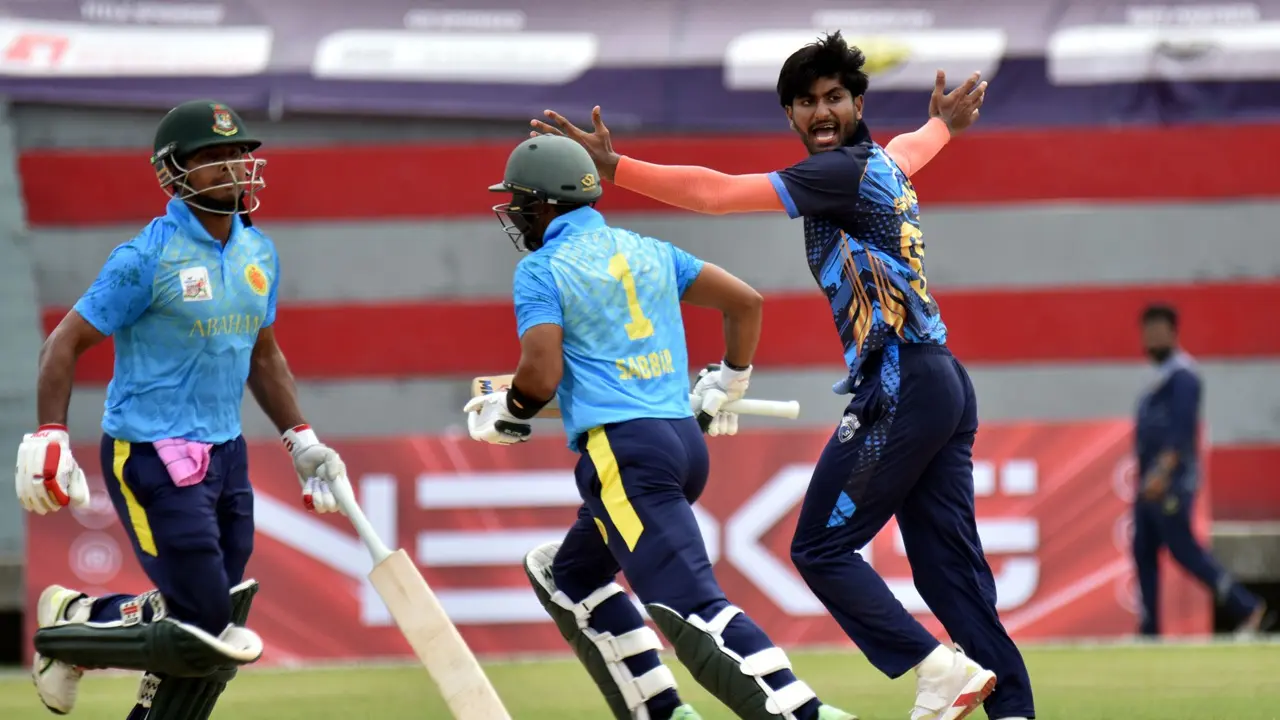 ঢাকা লিগে জয়ে শুরু মোহামেডান-প্রাইম ব্যাংকের, হার আবাহনীর