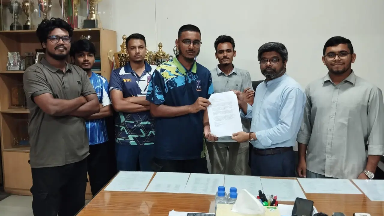 নিরপেক্ষতা নিয়ে প্রশ্ন, ঢাবির জিয়া হল ডিবেটিং ক্লাব ছাড়লেন দুই বিতার্কিক