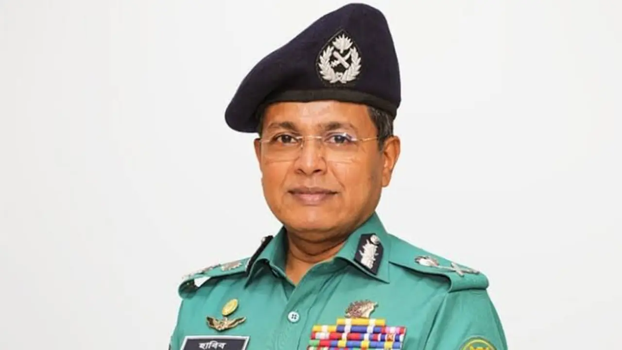 চায়না রাইফেল দিয়ে গুলির নির্দেশ দেননি হাবিবুর রহমান : দাবি আইনজীবীর