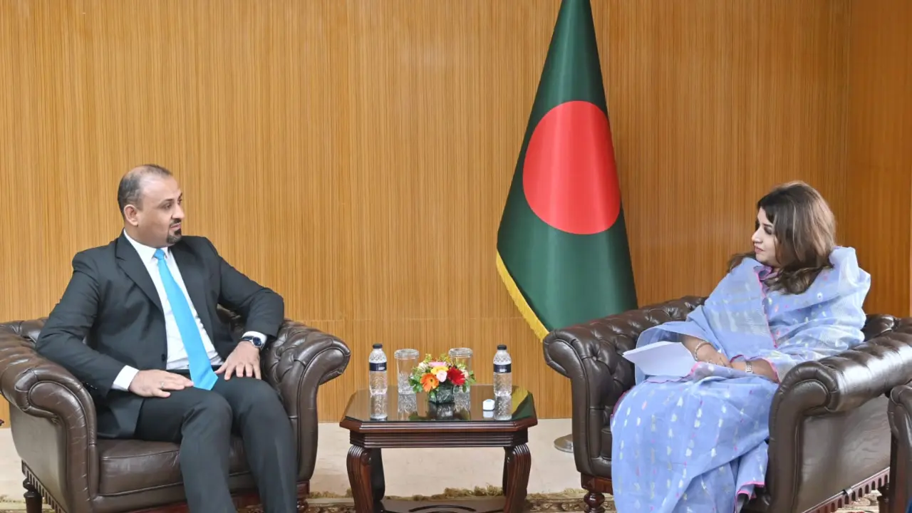 অর্থনৈতিক সহযোগিতা বাড়ানো নিয়ে ইরাকের দূতের সঙ্গে আলোচনা