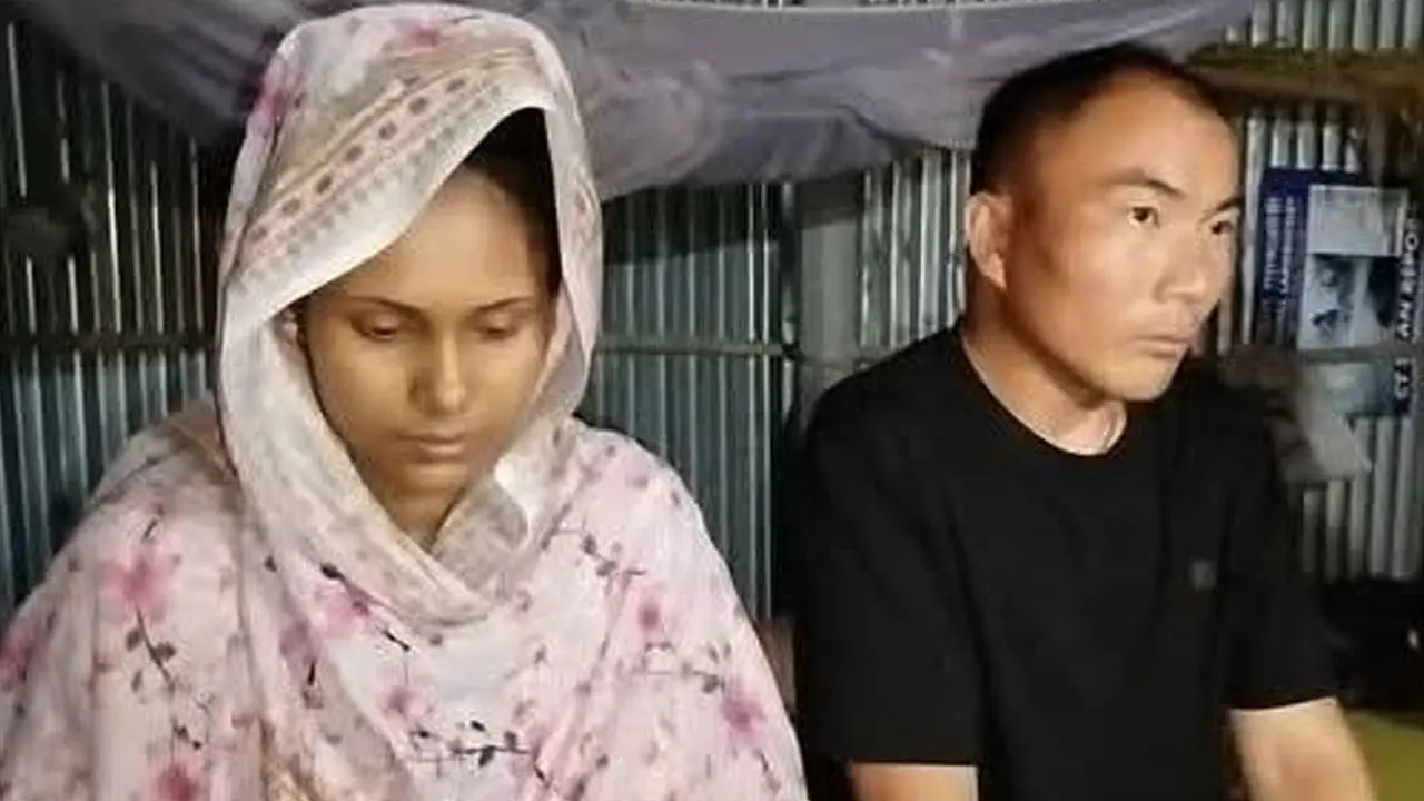 চীনের নাগরিক পরিচয়ে শ্বশুরবাড়িতে যুবক, উৎসুক জনতার ভিড়