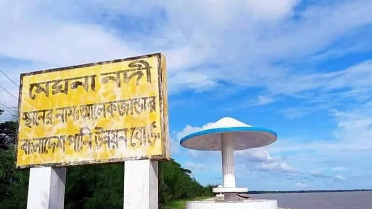উদ্ধার হলেন চরে আটকা পড়া দেড়শতাধিক পর্যটক
