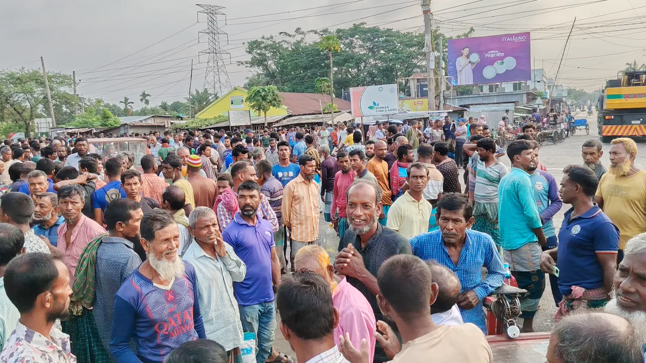 ‘কাজে না আসলে তো পেট চলে না, সংসার অচল’