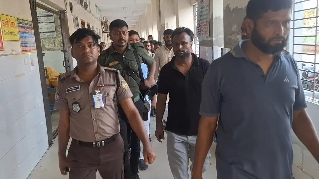 বরিশালে রোগীর স্বজনদের সঙ্গে নার্স-কর্মচারীদের হাতাহাতি, আহত ৩