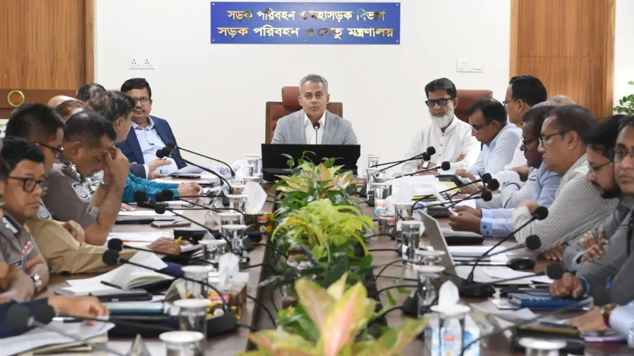 ঈদযাত্রায় সড়ক নিরাপত্তায় দায় এড়ানোর সুযোগ নেই : সেতুমন্ত্রী