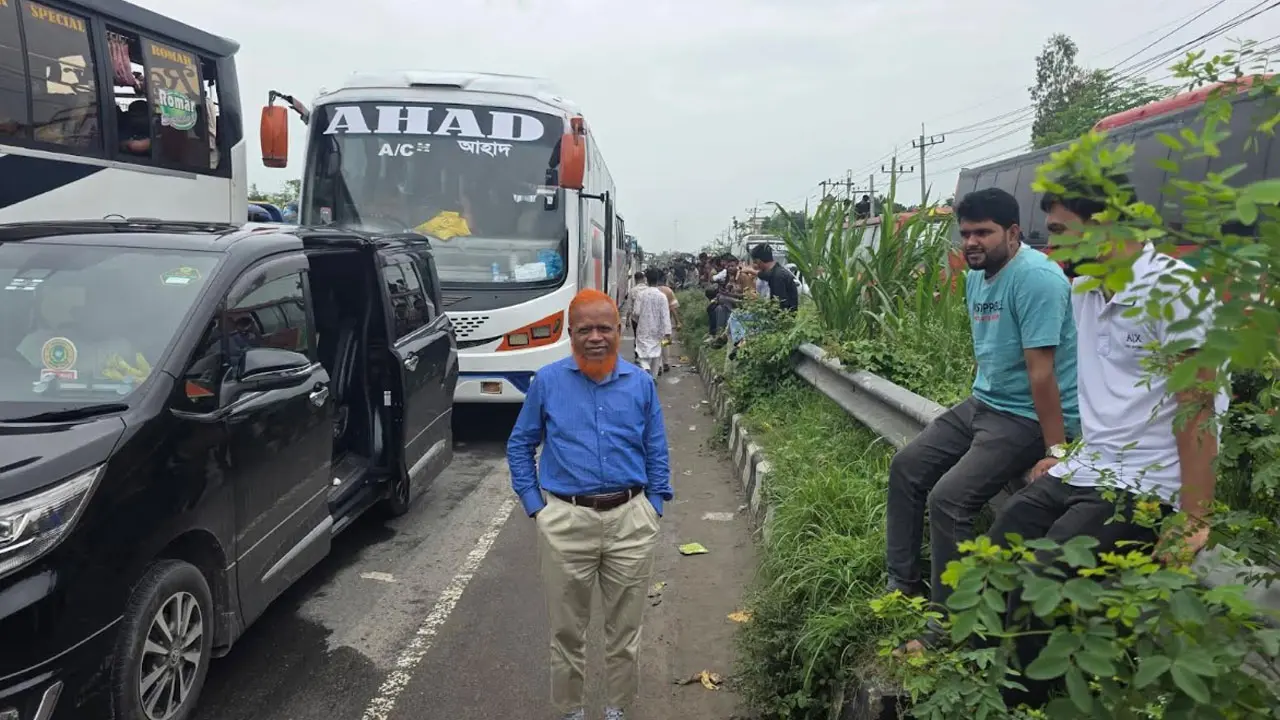 ১২ ঘণ্টায় ঢাকা থেকে টাঙ্গাইল, ফেসবুকে ক্ষোভ প্রকাশ এমপির