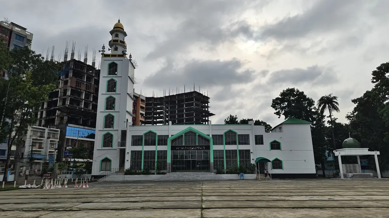 ময়মনসিংহে কখন কোথায় ঈদুল আজহার জামাত