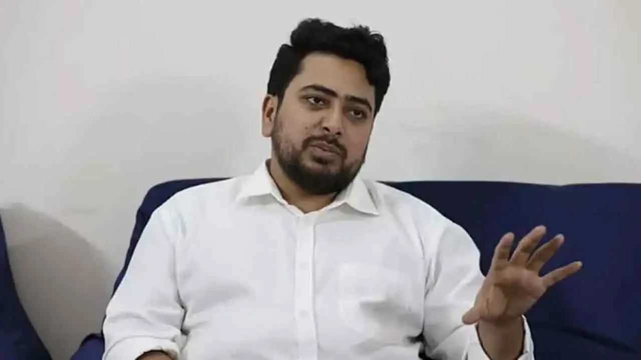 টালবাহানা করে জুলাই সনদকে এড়িয়ে যেতে চায় সরকার : নাহিদ