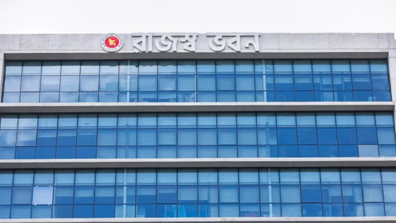 বাড়ছে করমুক্ত আয়সীমা : ২ বছরের জন্য করমুক্ত ৩ লাখ ৭৫ হাজার টাকা