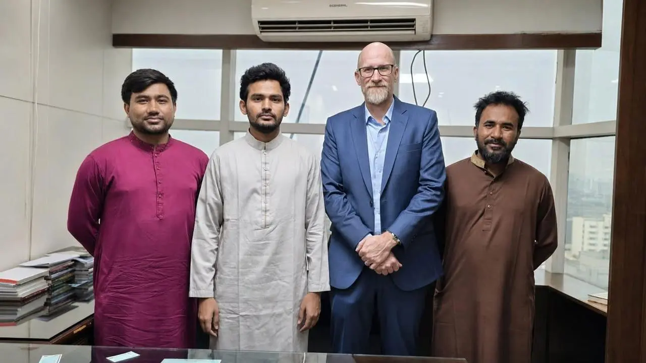 এনসিপির কার্যালয়ে মার্কিন কূটনীতিক