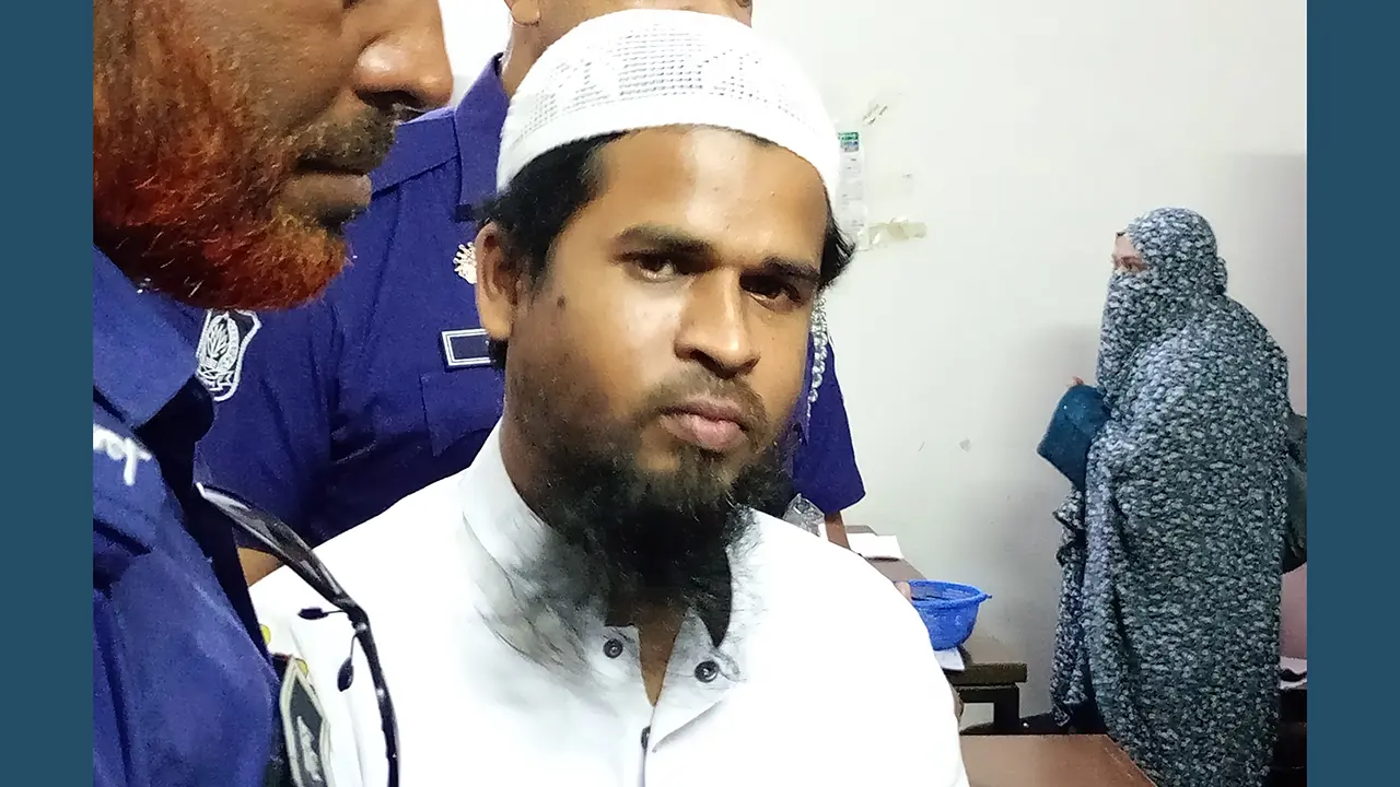 রিমান্ড শেষে অভিযুক্ত সেই মাদরাসা শিক্ষক কারাগারে