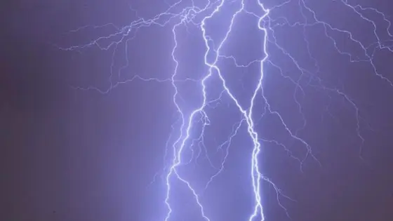 দুই জেলায় বজ্রপাতে নিহত ৪