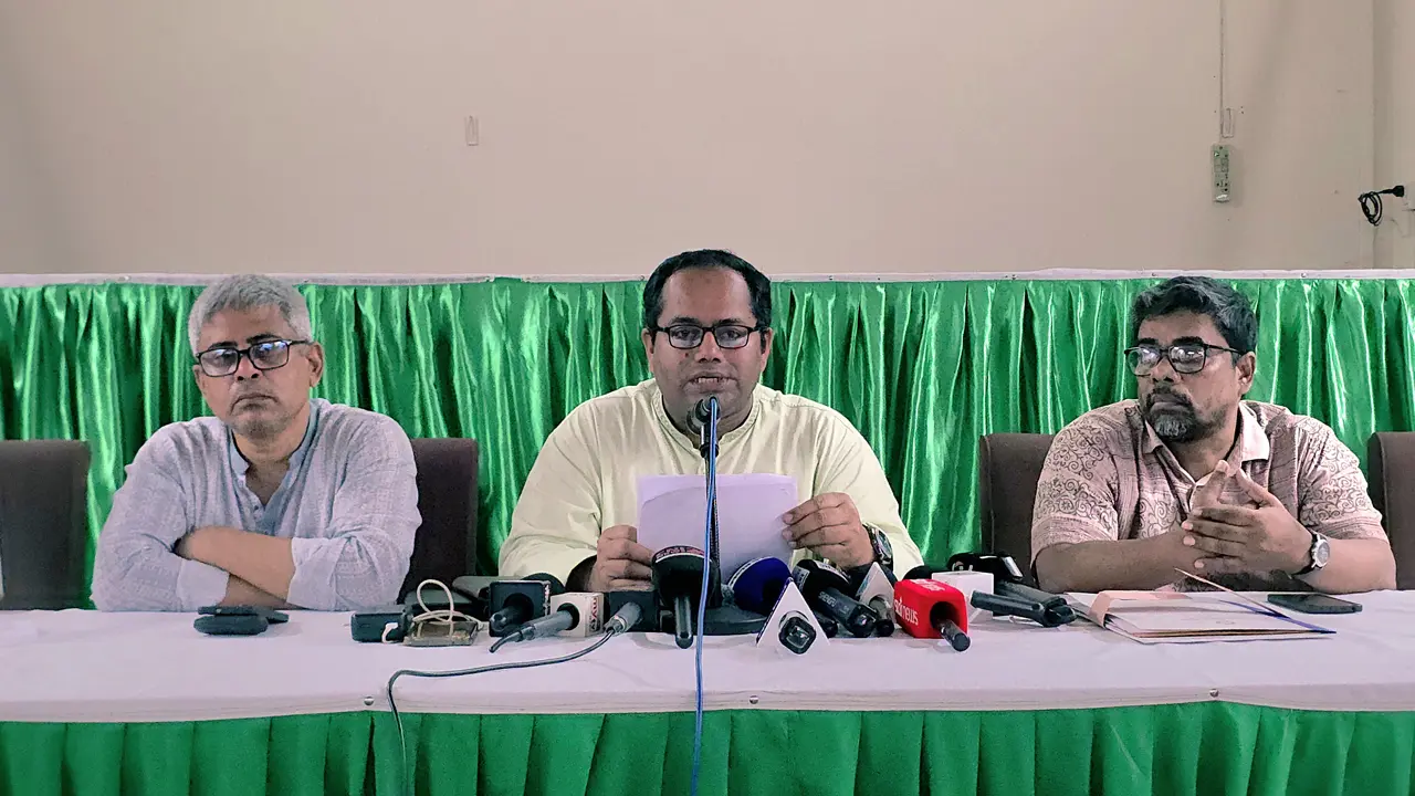 জাবিতে ধর্ষণচেষ্টার ঘটনায় কুইক রেসপন্স টিম গঠনসহ ১৪ দফা সিদ্ধান্ত