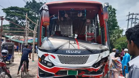 ঈদ করতে যাচ্ছিলেন গ্রামে, সঙ্গে ছিল অন্তঃসত্ত্বা স্ত্রী-ছেলে