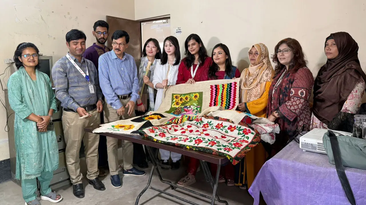 পরিত্যক্ত জিনিসে জেমির সৃজনশীলতা