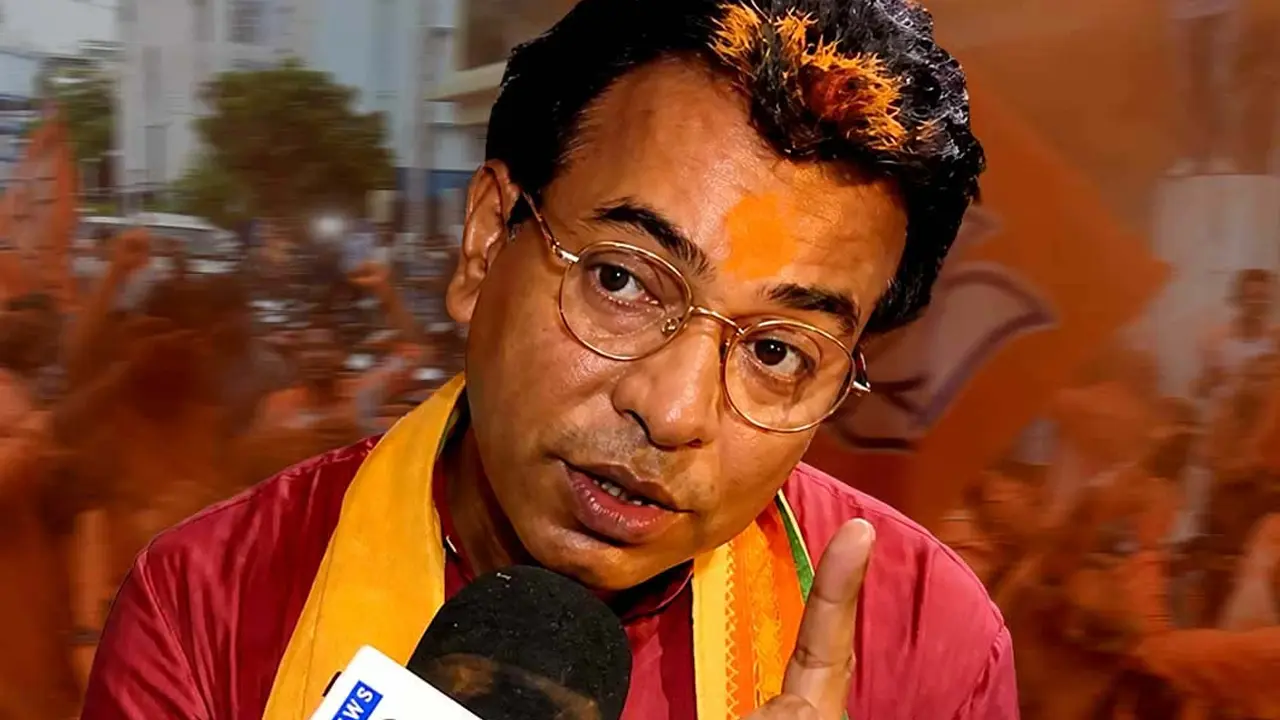 বাংলাদেশি তারকাদের সঙ্গে কাজ নিয়ে যা ভাবছে টলিউড