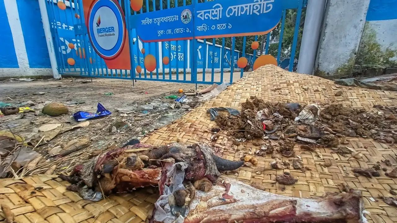 ২০ ঘণ্টা পেরিয়েও রাজধানীতে পুরোপুরি সরেনি কোরবানির বর্জ্য