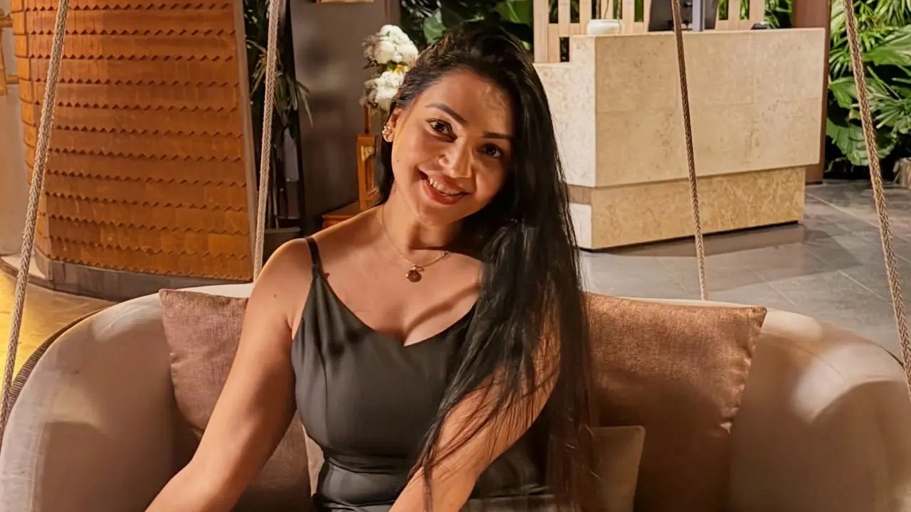 বিয়ে ও সন্তান নিয়ে ভক্তের প্রশ্নে ক্ষোভ প্রকাশ প্রভার