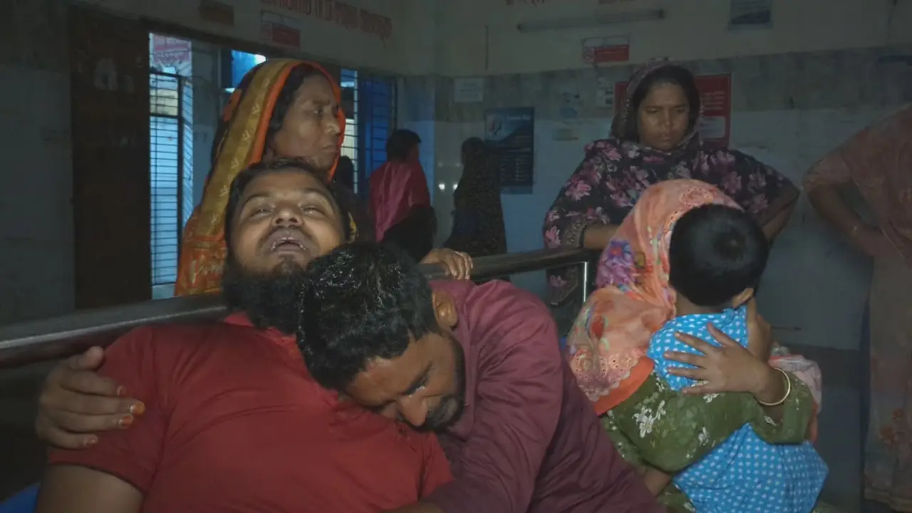 বাইসাইকেলে মোটরসাইকেলের ধাক্কা, প্রাণ গেল স্কুলছাত্রের