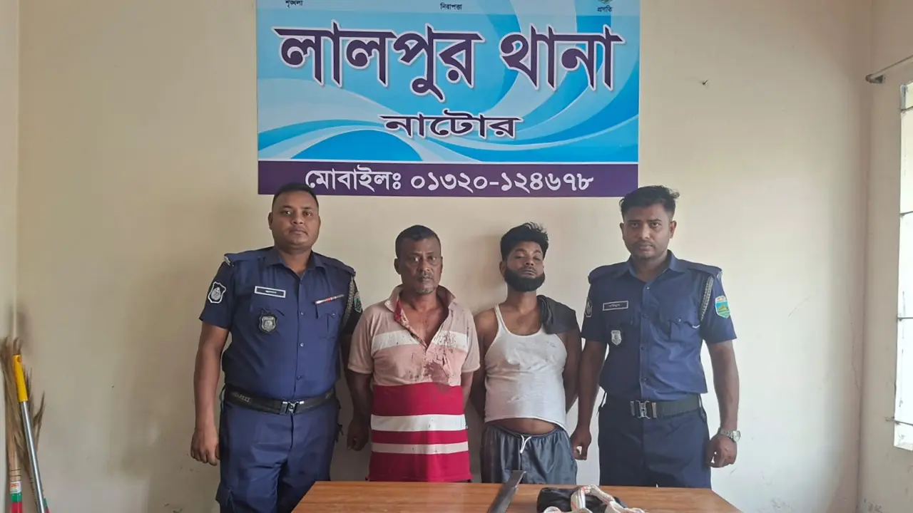চালক-যাত্রীকে বেঁধে অটোভ্যান ছিনতাই, ৩ জনকে গণপিটুনি