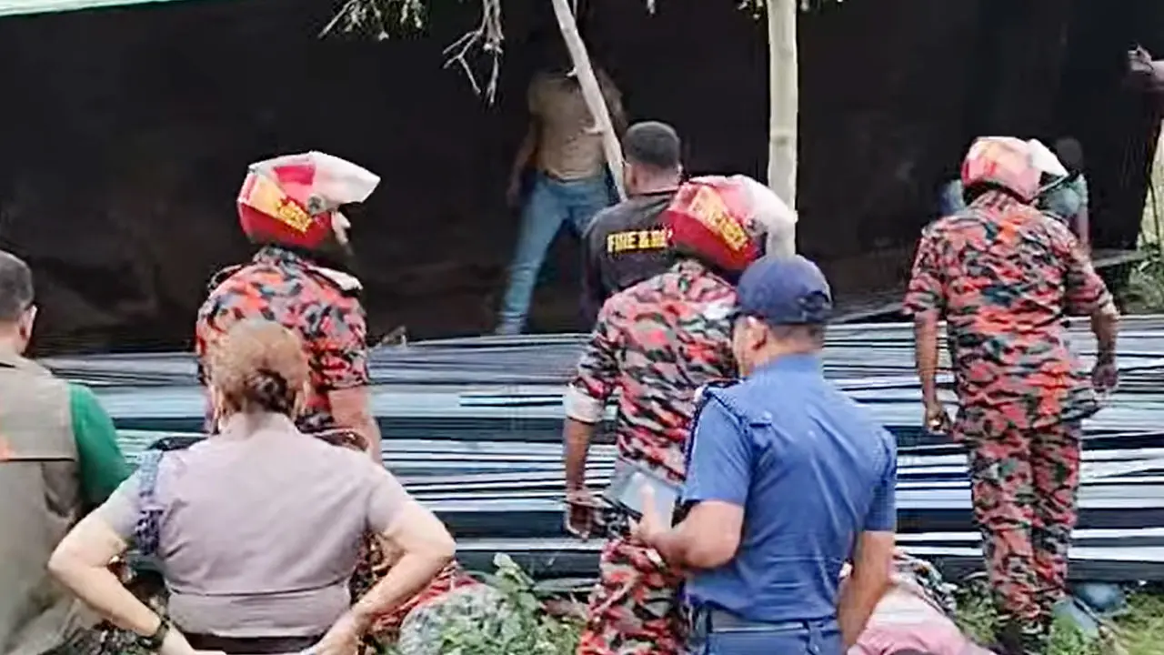 টাঙ্গাইলে নিহত ১৫ জনের মধ্যে ১০ জনের বাড়িই নওগাঁয়