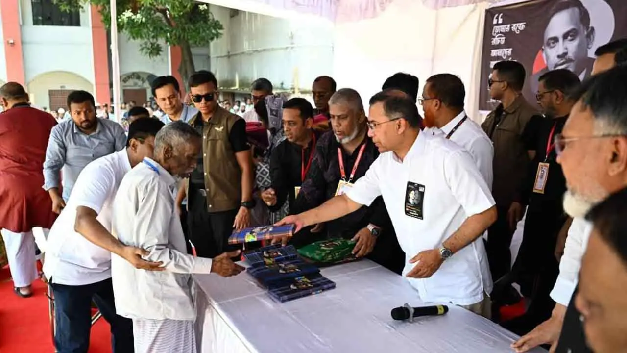 দেশ গঠনে ২০ কোটি মানুষের ৪০ কোটি হাতকে কাজে লাগানোর আহ্বান