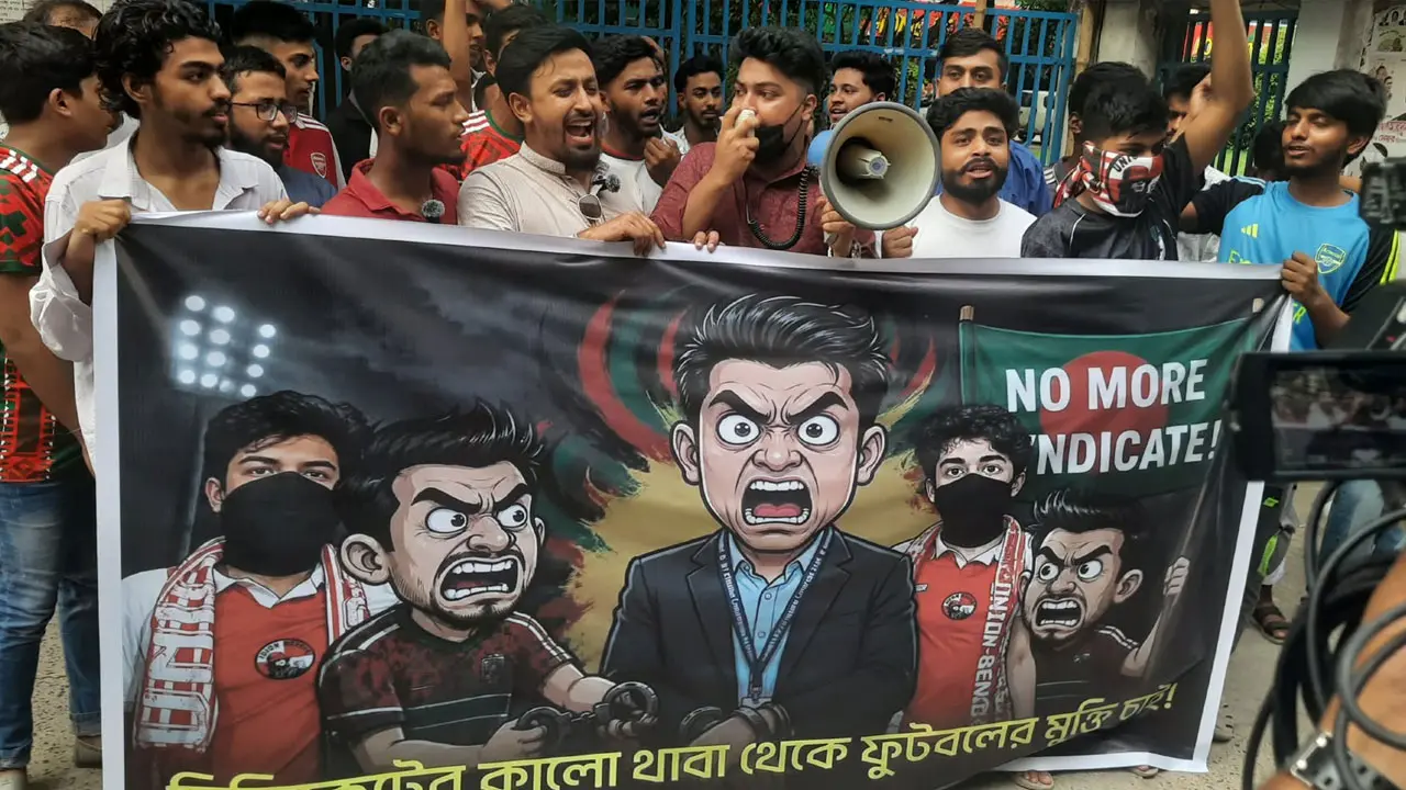 বিশ্বকাপে অধিনায়কত্ব করা ডুলিকে কোচ হিসেবে মানতে চান না সমর্থকরা