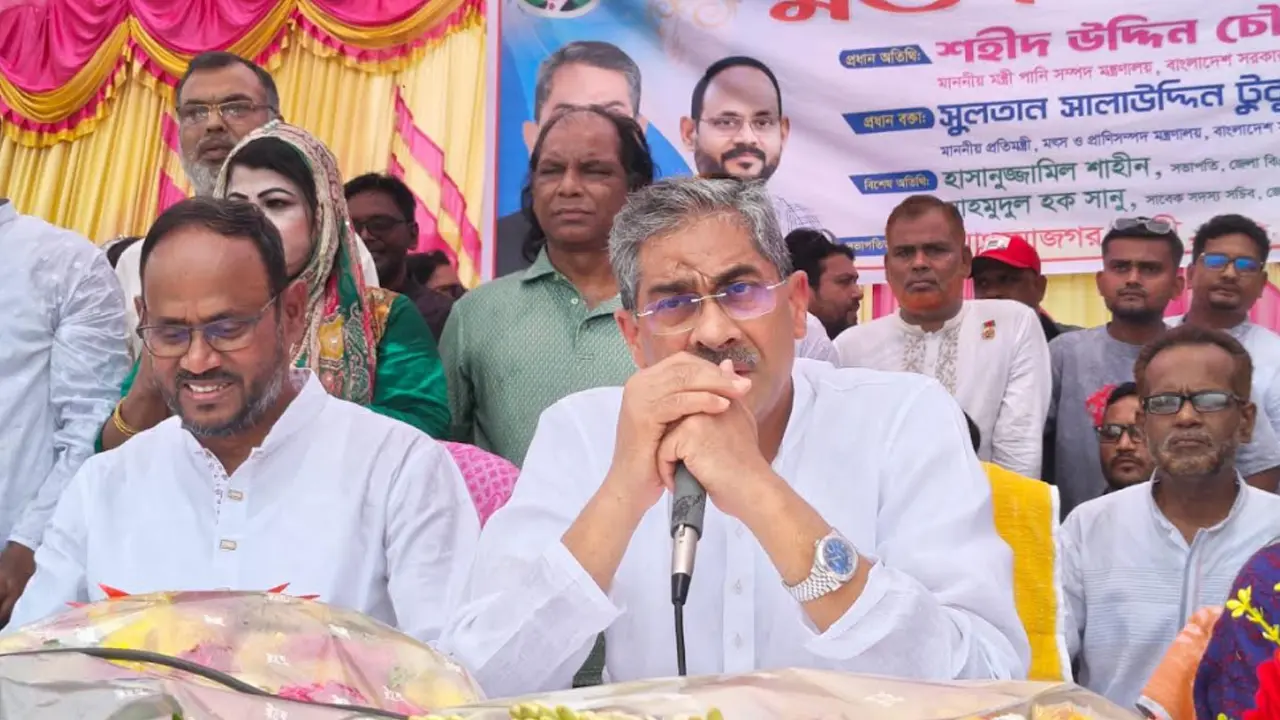 যমুনার ভাঙন রোধে টাঙ্গাইলে স্থায়ী বেড়িবাঁধ নির্মাণের ঘোষণা