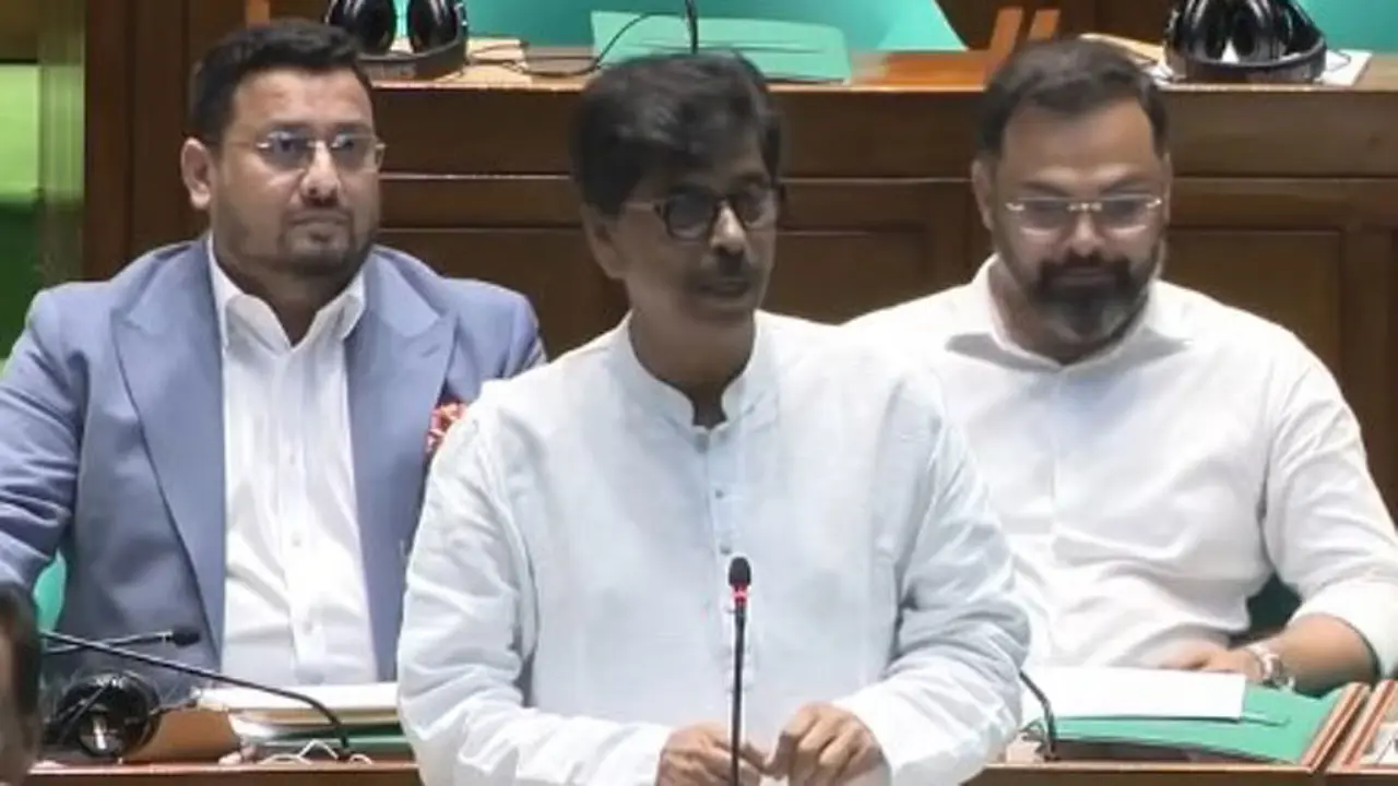 সারের সংকট তৈরির চেষ্টা করছে সংঘবদ্ধ চক্র : কৃষিমন্ত্রী