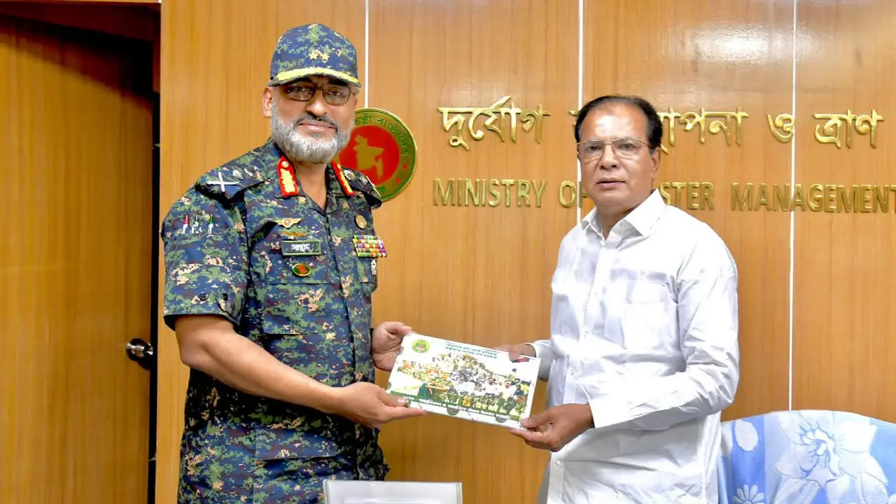 রাজধানীতে দুর্যোগ মোকাবিলায় প্রস্তুত ১ লাখ প্রশিক্ষিত স্বেচ্ছাসেবী