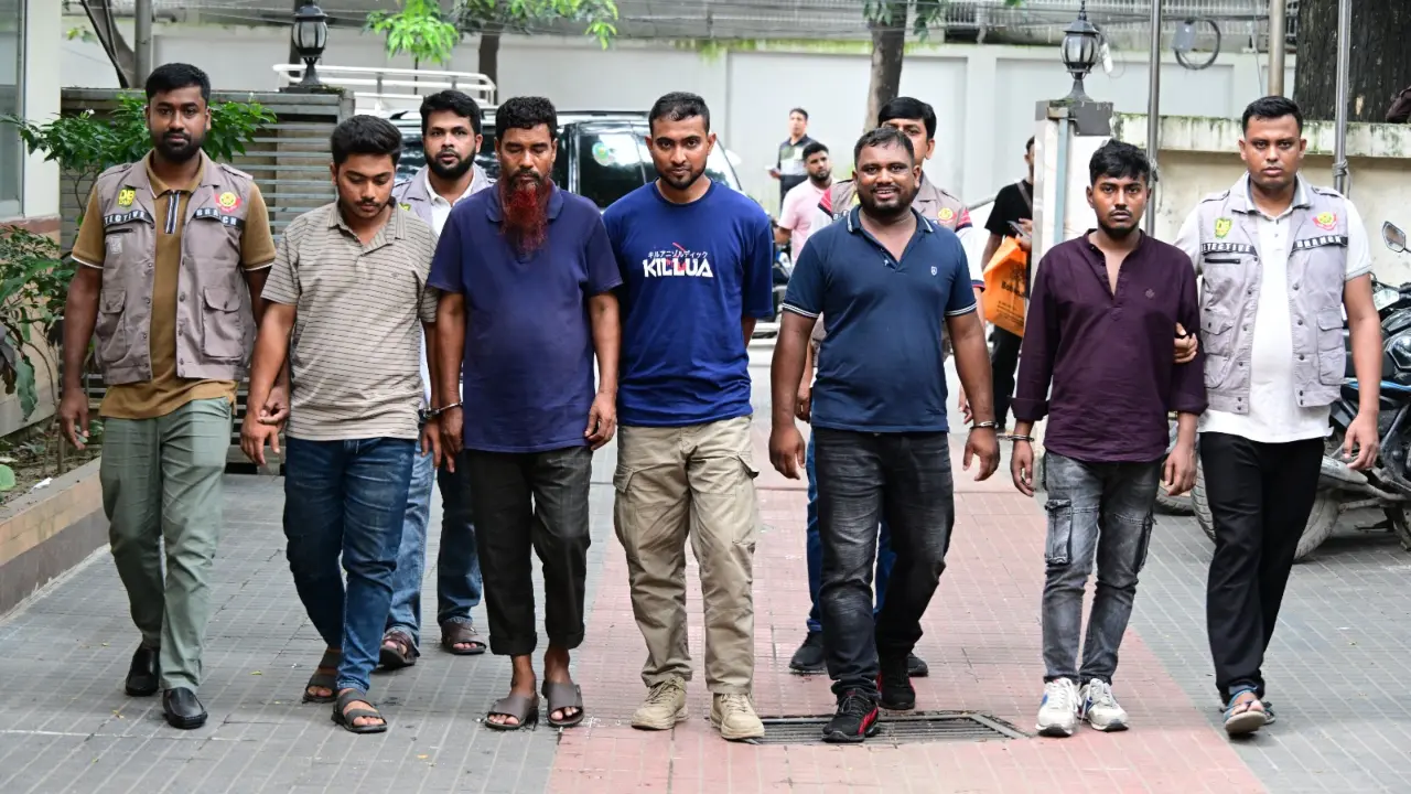 বনানীতে ডাকাতির প্রস্তুতিকালে বিদেশি পিস্তলসহ ৫ জন গ্রেপ্তার