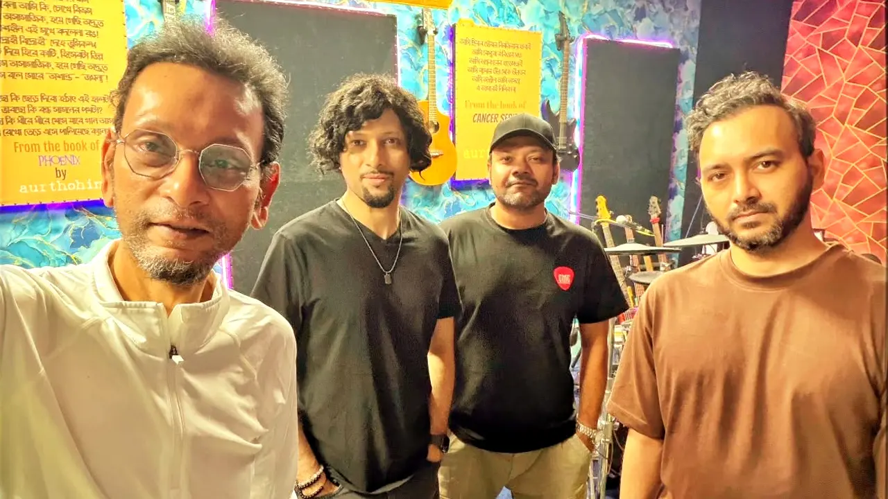 পাঁচ বছর পর চট্টগ্রামে ‘অর্থহীন’, সঙ্গে আরো পাঁচ ব্যান্ড