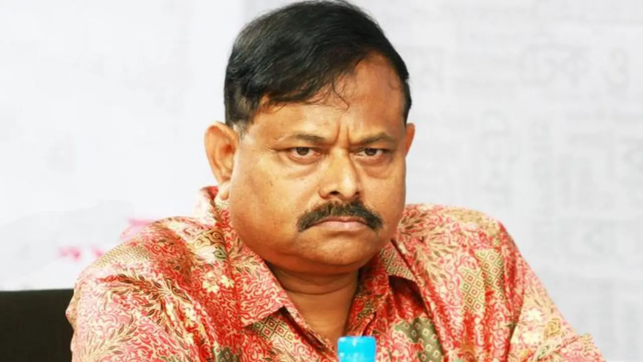 সাবেক সেনাপ্রধান আজিজ ও তার স্ত্রীর সম্পদ যাচাইয়ে নেমেছে দুদক
