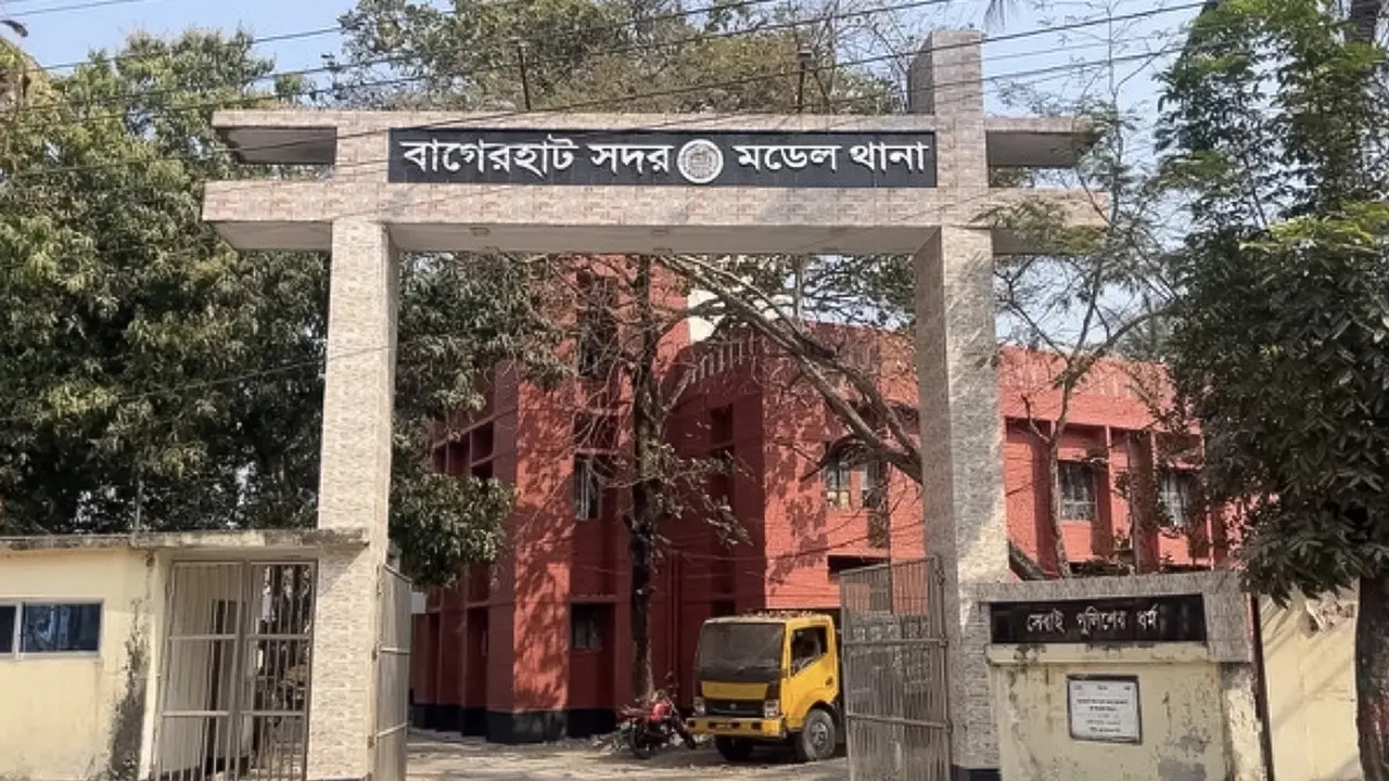 বাগেরহাটে খাল থেকে অজ্ঞাত ব্যক্তির মরদেহ উদ্ধার