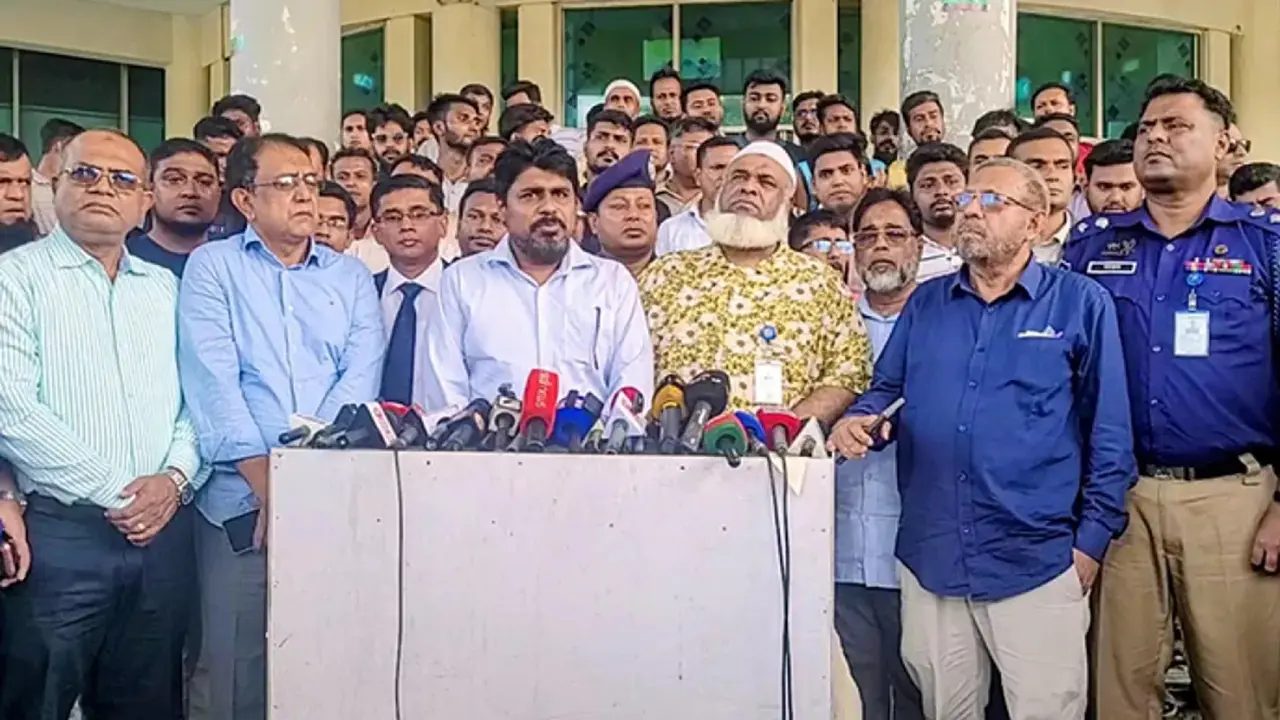 ইন্টার্ন চিকিৎসকদের কর্মবিরতি প্রত্যাহার, ছাত্রদলের ৫ নেতা বহিষ্কার
