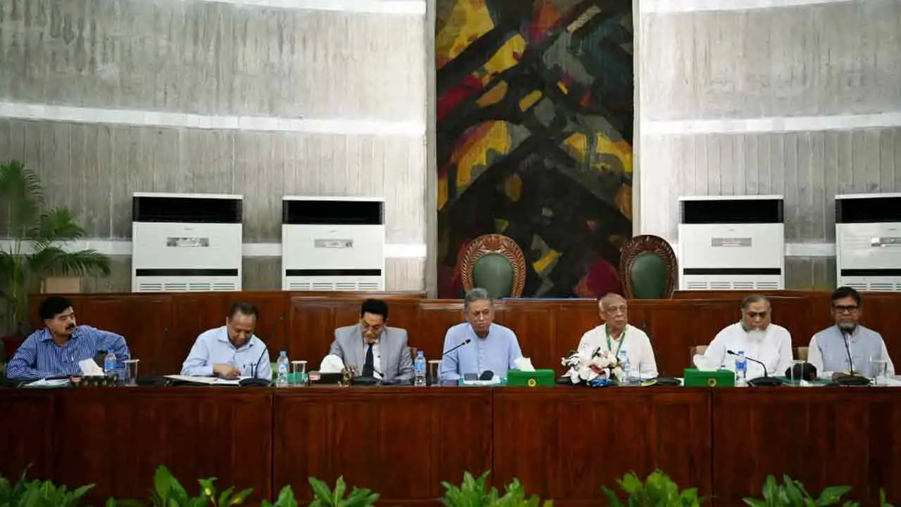 ব্যাংক রেজল্যুশন সংশোধন বিল সংসদে পাসের সুপারিশ