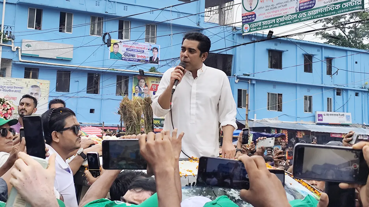 আ. লীগ দেশের অর্থনীতির কোমর ভেঙে দিয়ে গেছে: তথ্যমন্ত্রী