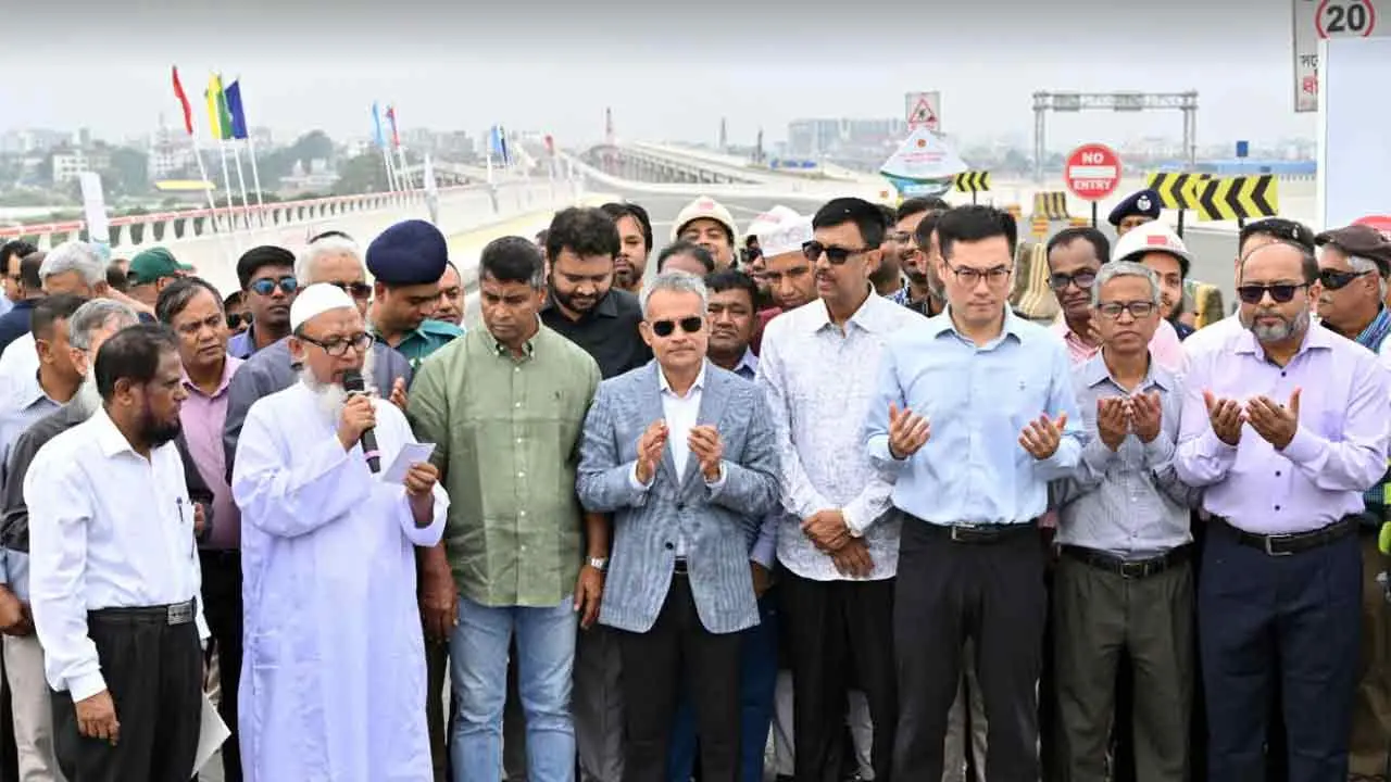 ধউর-আশুলিয়ার দুই সার্ভিস সেতু চালু, টোলমুক্ত চলাচল শুরু